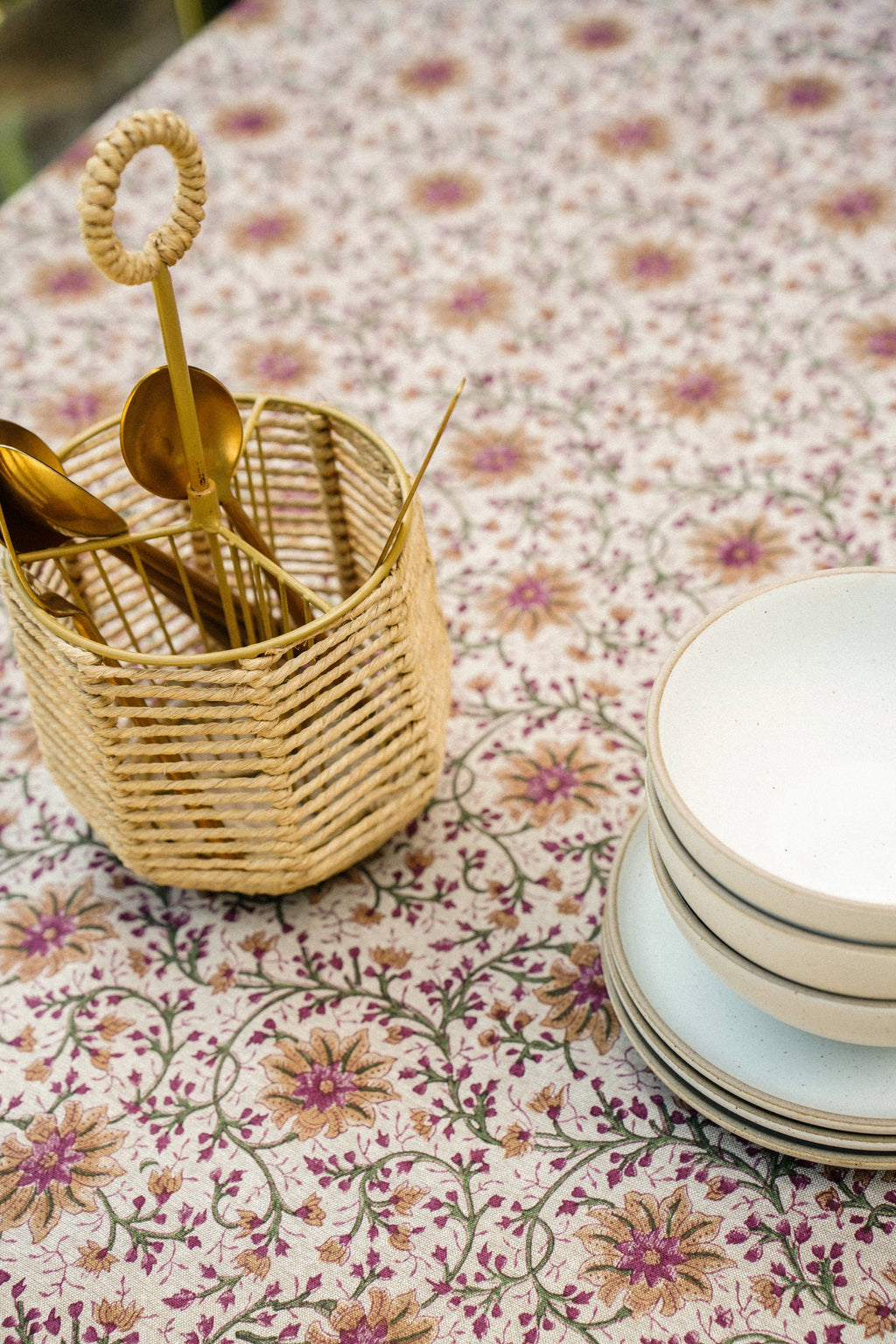 Round Woven Cutlery Holder
