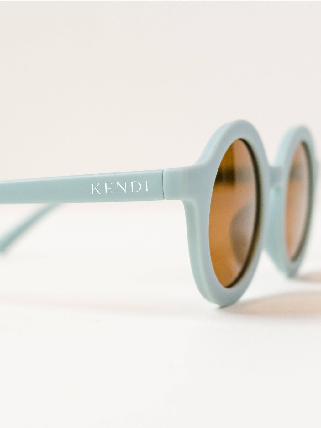 Round Sunnies
