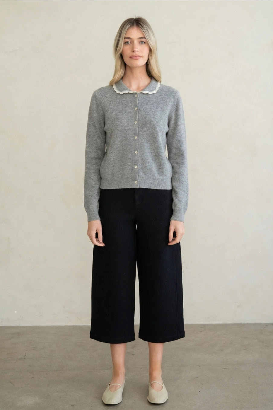 Contrast Scalloped Collar Cardigan