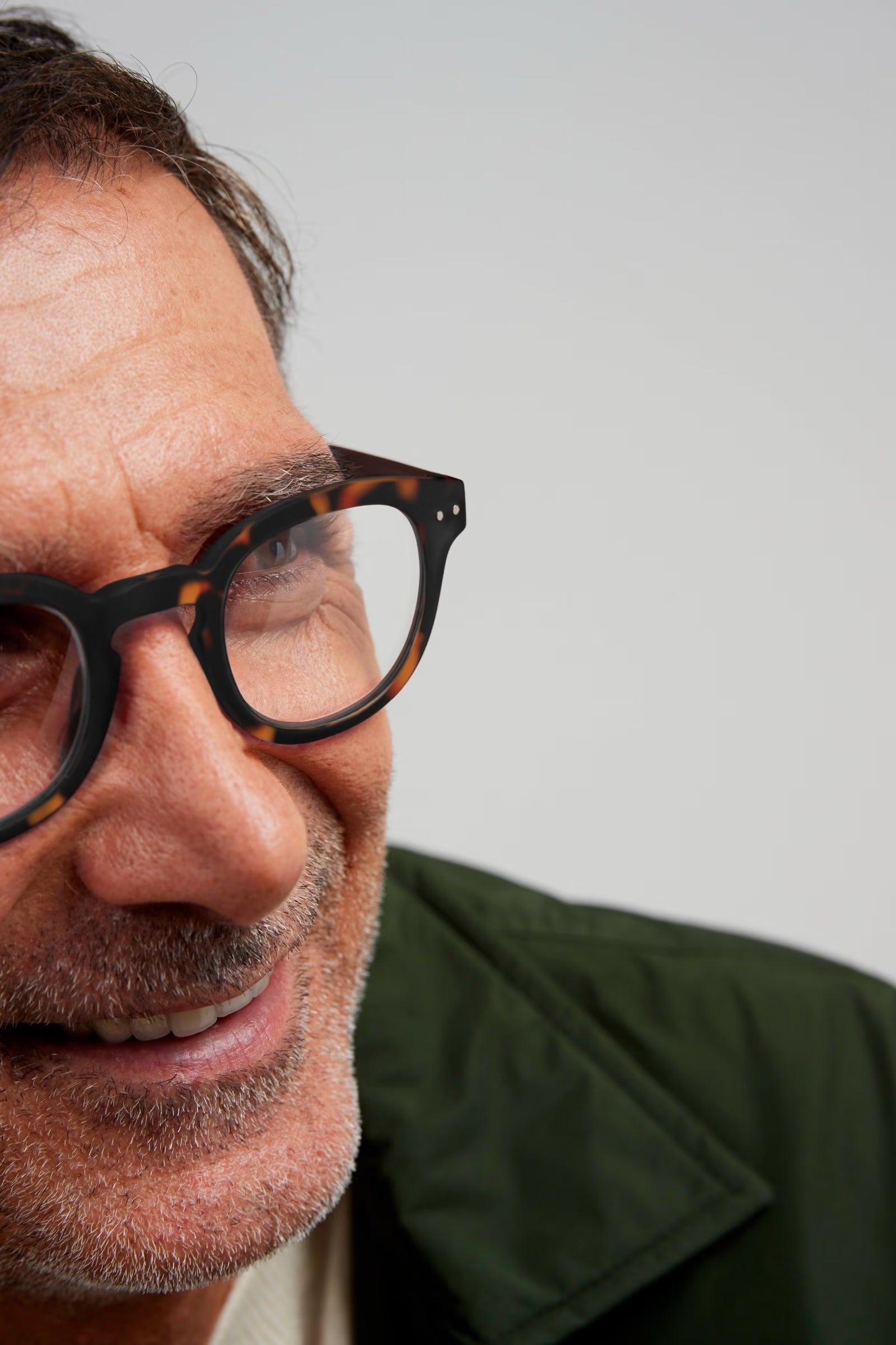 #C Tortoise Reading Glasses