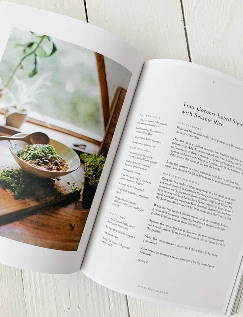 The Kinfolk Table
