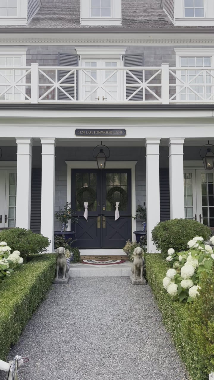 Classic Hound Statue