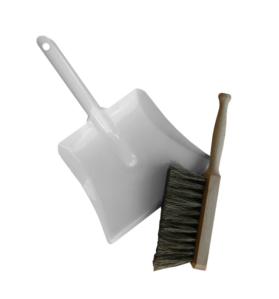 Dustpan and brush set