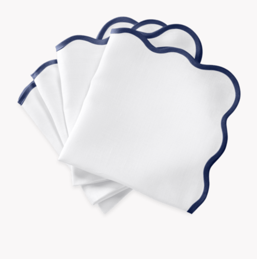 Scallop Edge Napkins- Set of 4