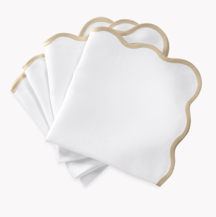 Scallop Edge Napkins- Set of 4